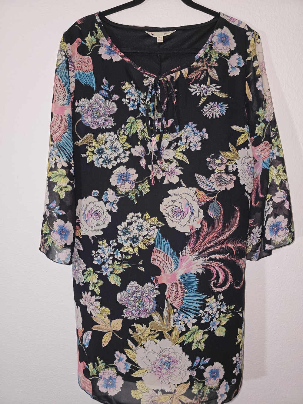 Tie-Neck Floral & Bird Tunic Top - Black